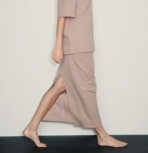 New Zare 80% Cotton Blend Skirt